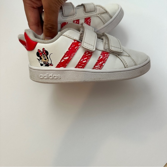Adidas x Minnie Mouse shoes - 8k - Picture 4 of 7